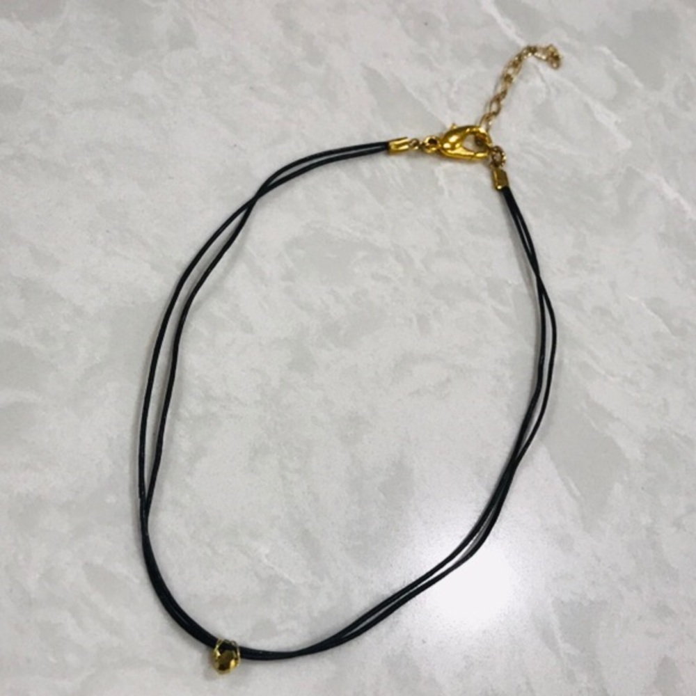 Simple Choker Necklace - Picture 3 of 6